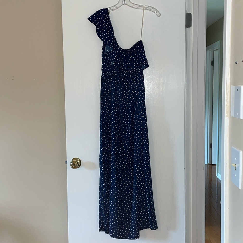 One shoulder polka dot maxi dress